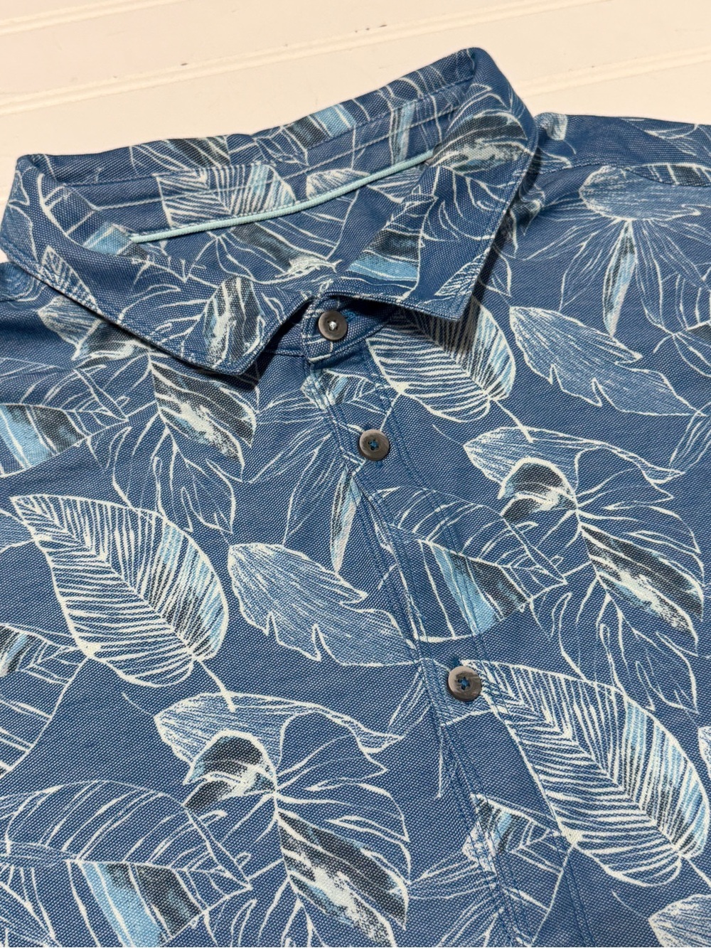 Tommy Bahama Men’s 3XL Blue Tropical Leaf Print Button-Up Polo Shirt